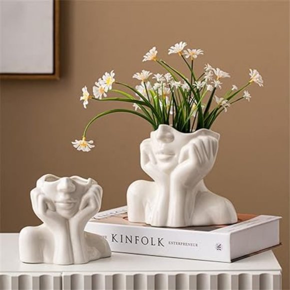 White Ceramic Face Vase - BRAND NEW IN BOX. - Picture 3 of 9